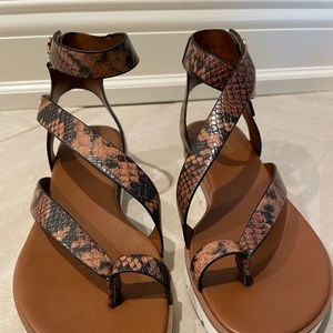 Franco Sarto Sport Sandal, size 8.5.